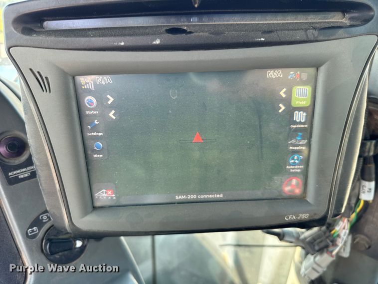 image for item ER0052 2000 New Holland 9884 4WD tractor