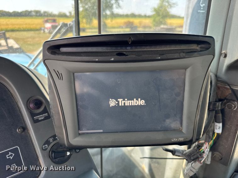 image for item ER0052 2000 New Holland 9884 4WD tractor