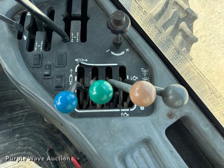 image for item ER0052 2000 New Holland 9884 4WD tractor