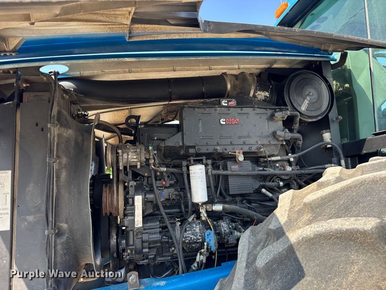 image for item ER0052 2000 New Holland 9884 4WD tractor