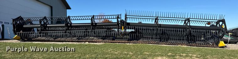 image for item ER0259 2005 New Holland 84C flex draper head
