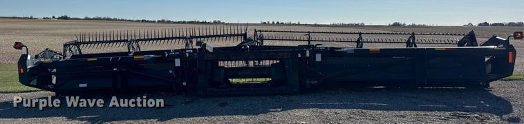 image for item ER0259 2005 New Holland 84C flex draper head