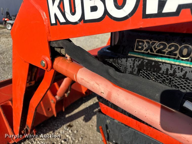 image for item ER0276 Kubota BX2200D MFWD tractor