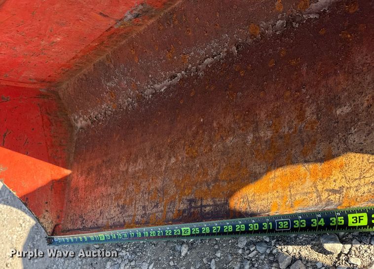 image for item ER0276 Kubota BX2200D MFWD tractor