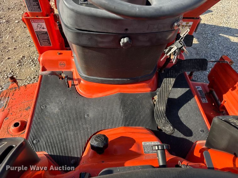 image for item ER0276 Kubota BX2200D MFWD tractor