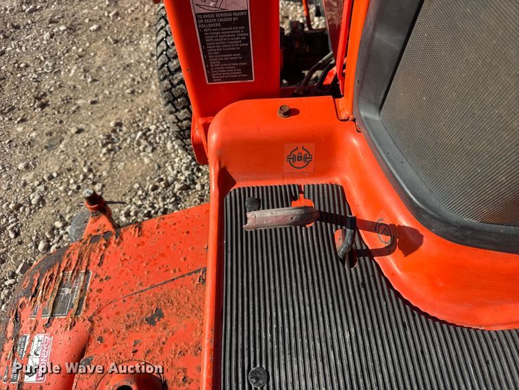 image for item ER0276 Kubota BX2200D MFWD tractor