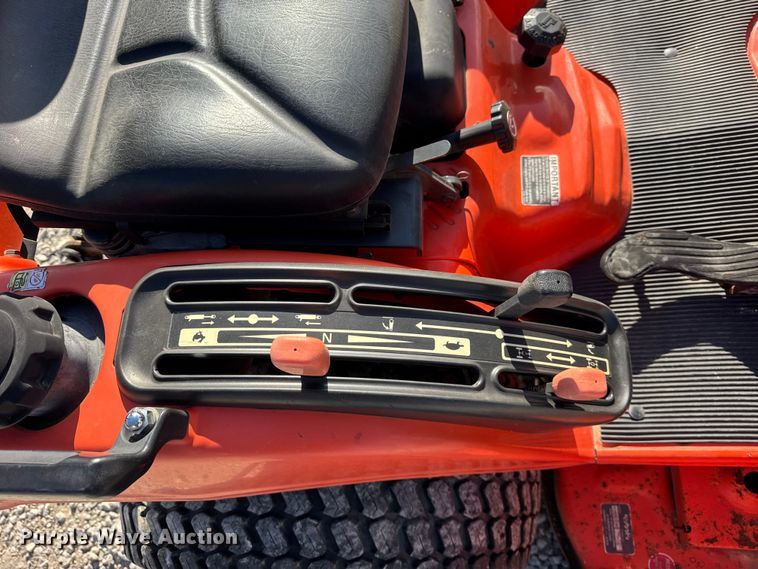 image for item ER0276 Kubota BX2200D MFWD tractor