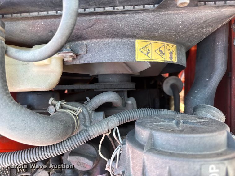 image for item ER0276 Kubota BX2200D MFWD tractor