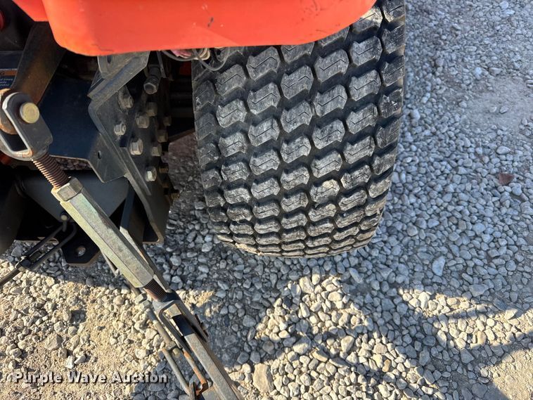 image for item ER0276 Kubota BX2200D MFWD tractor