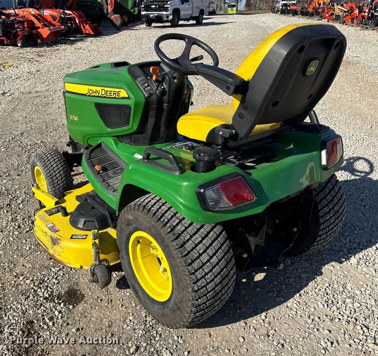 image for item ER0277 John Deere X730 lawn mower