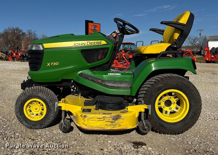 image for item ER0277 John Deere X730 lawn mower