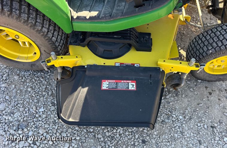 image for item ER0277 John Deere X730 lawn mower