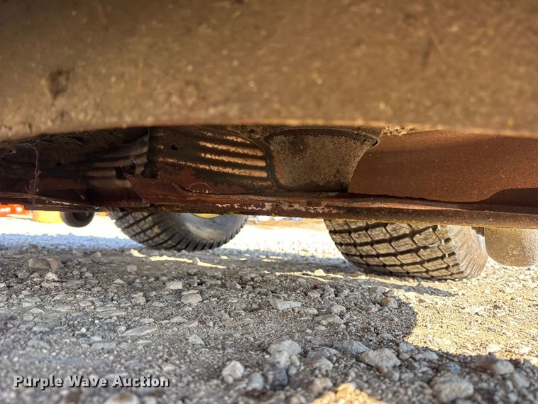 image for item ER0277 John Deere X730 lawn mower