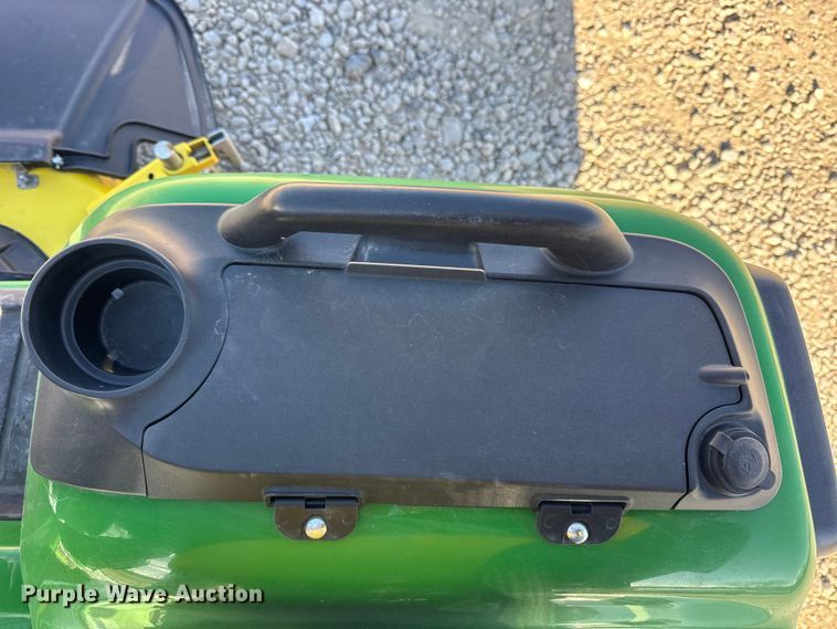 image for item ER0277 John Deere X730 lawn mower