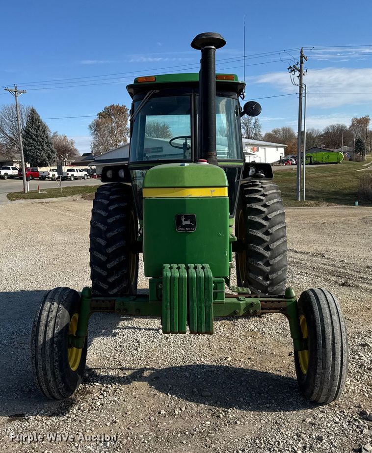 image for item ER0279 1975 John Deere 4430 tractor