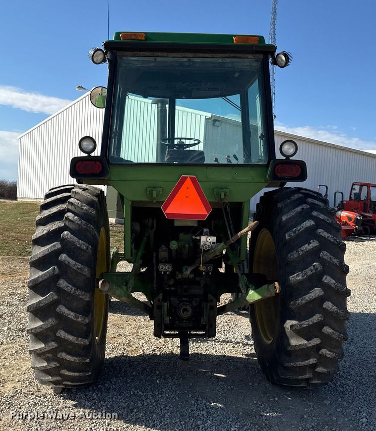 image for item ER0279 1975 John Deere 4430 tractor