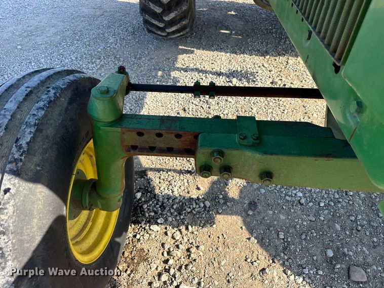 image for item ER0279 1975 John Deere 4430 tractor