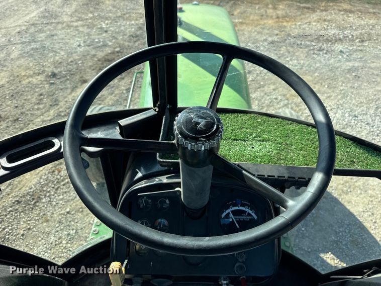 image for item ER0279 1975 John Deere 4430 tractor