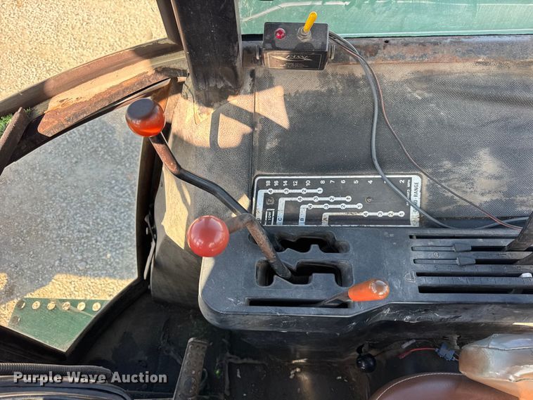 image for item ER0279 1975 John Deere 4430 tractor