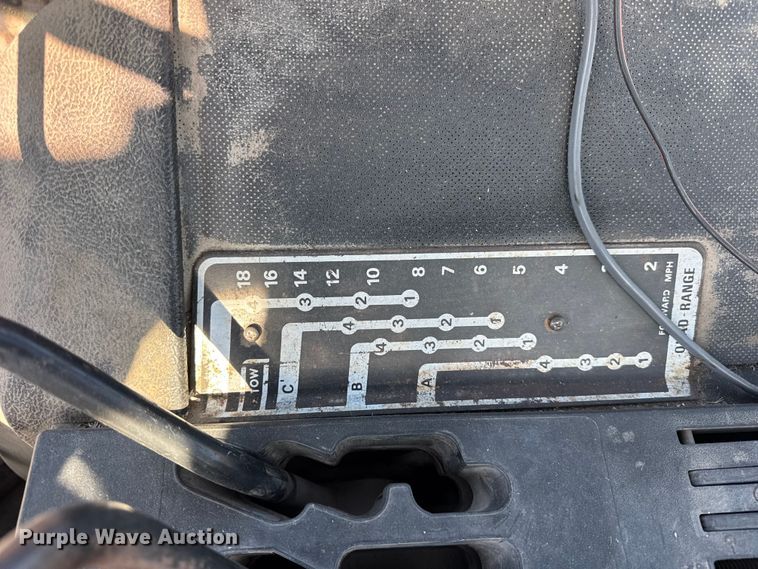 image for item ER0279 1975 John Deere 4430 tractor