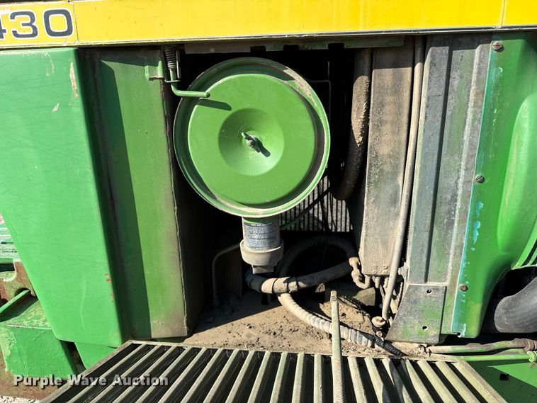 image for item ER0279 1975 John Deere 4430 tractor