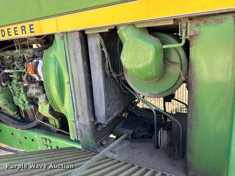 image for item ER0279 1975 John Deere 4430 tractor