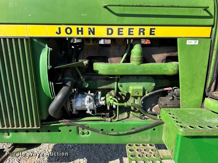 image for item ER0279 1975 John Deere 4430 tractor