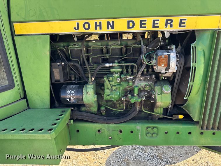 image for item ER0279 1975 John Deere 4430 tractor