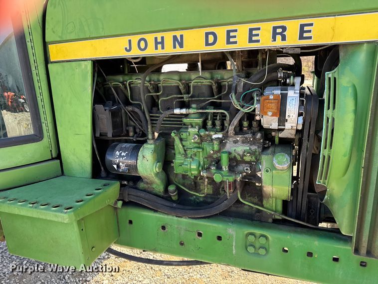 image for item ER0279 1975 John Deere 4430 tractor