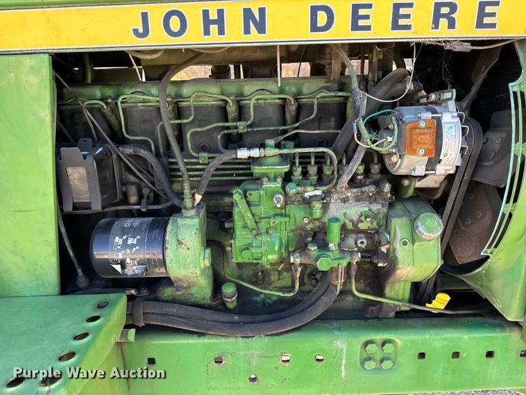 image for item ER0279 1975 John Deere 4430 tractor