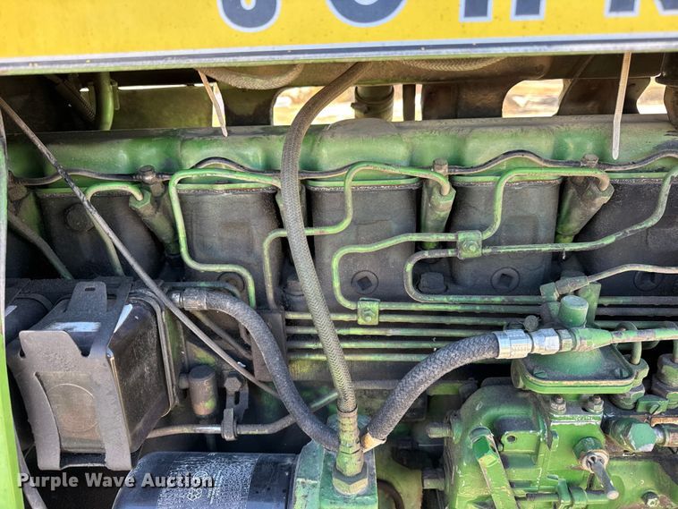 image for item ER0279 1975 John Deere 4430 tractor