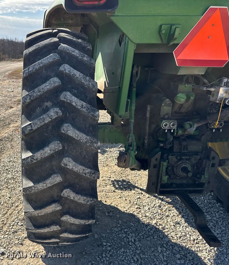 image for item ER0279 1975 John Deere 4430 tractor