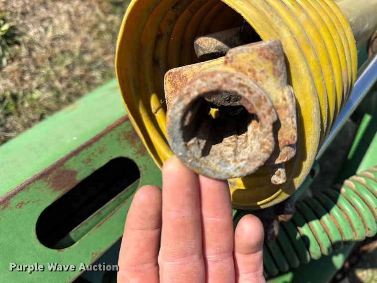 image for item ER0281 John Deere 260 disc mower