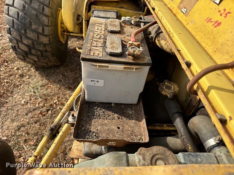 image for item ER0283 Ford 2110 tractor