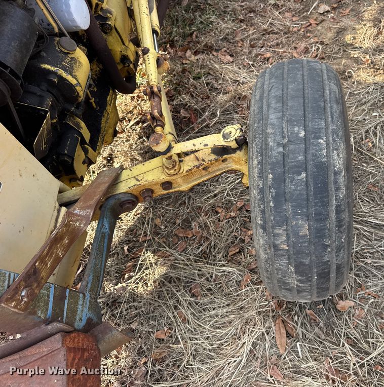 image for item ER0283 Ford 2110 tractor