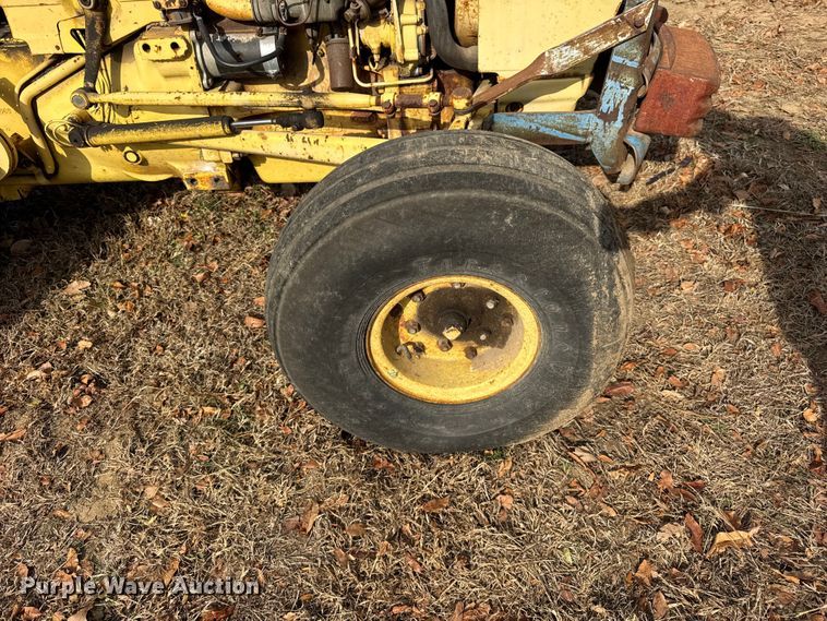 image for item ER0283 Ford 2110 tractor