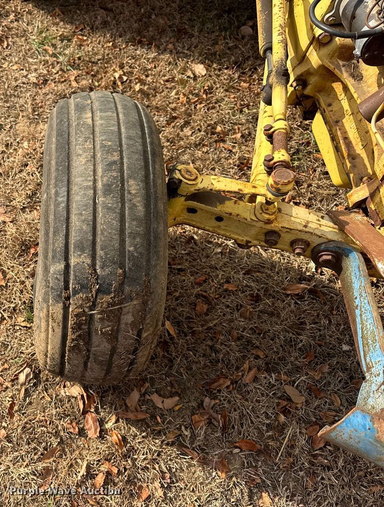 image for item ER0283 Ford 2110 tractor