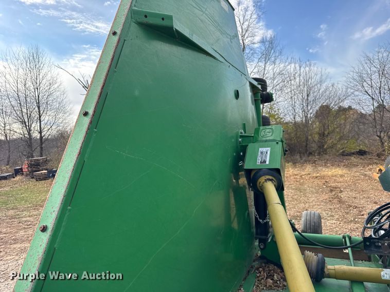 image for item ER0284 John Deere CX20 batwing rotary mower