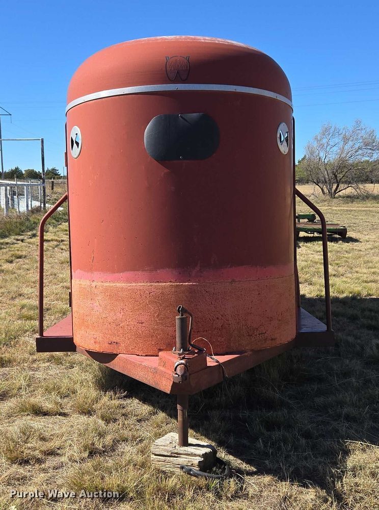 image for item ET5233 1996 W-W Trailer Manufacturers livestock trailer