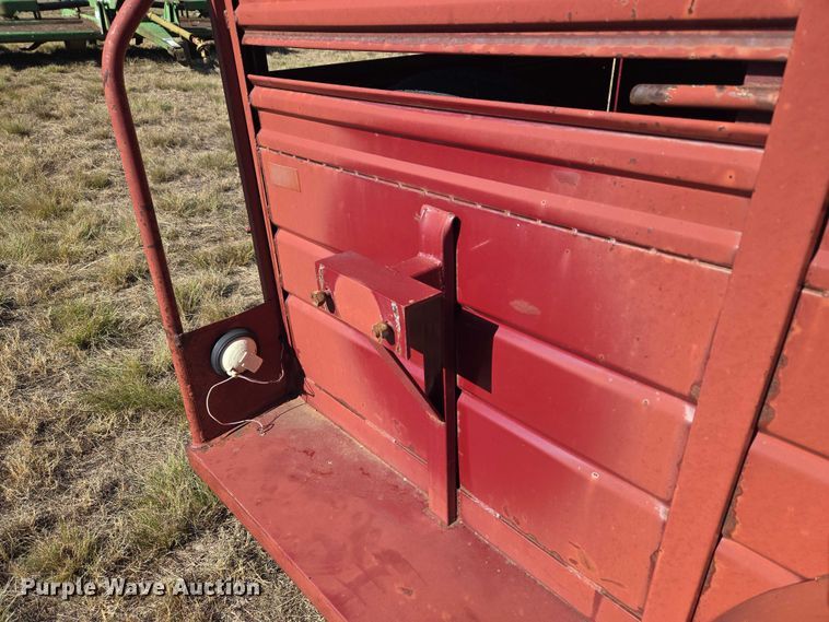 image for item ET5233 1996 W-W Trailer Manufacturers livestock trailer