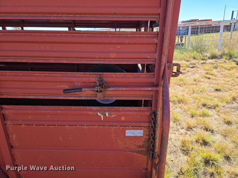 image for item ET5233 1996 W-W Trailer Manufacturers livestock trailer