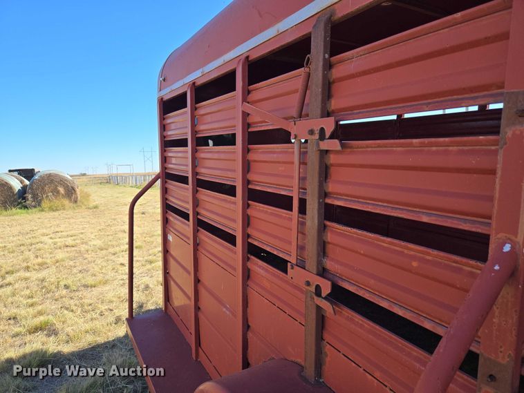 image for item ET5233 1996 W-W Trailer Manufacturers livestock trailer