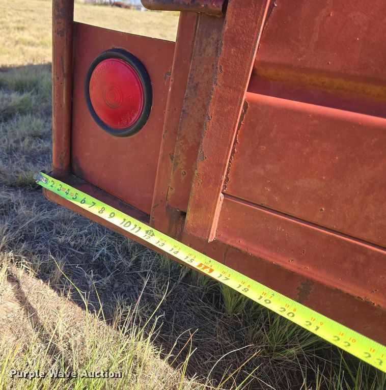 image for item ET5233 1996 W-W Trailer Manufacturers livestock trailer