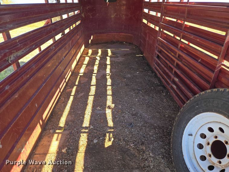 image for item ET5233 1996 W-W Trailer Manufacturers livestock trailer