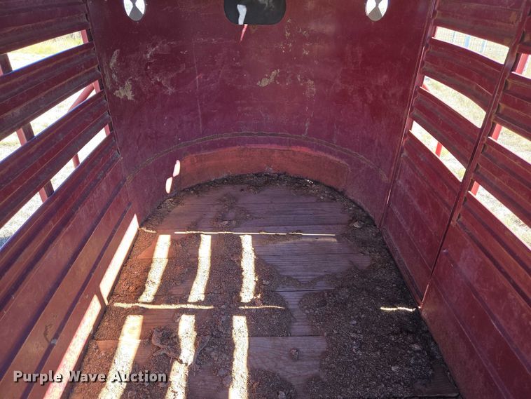 image for item ET5233 1996 W-W Trailer Manufacturers livestock trailer