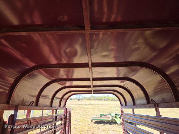 image for item ET5233 1996 W-W Trailer Manufacturers livestock trailer