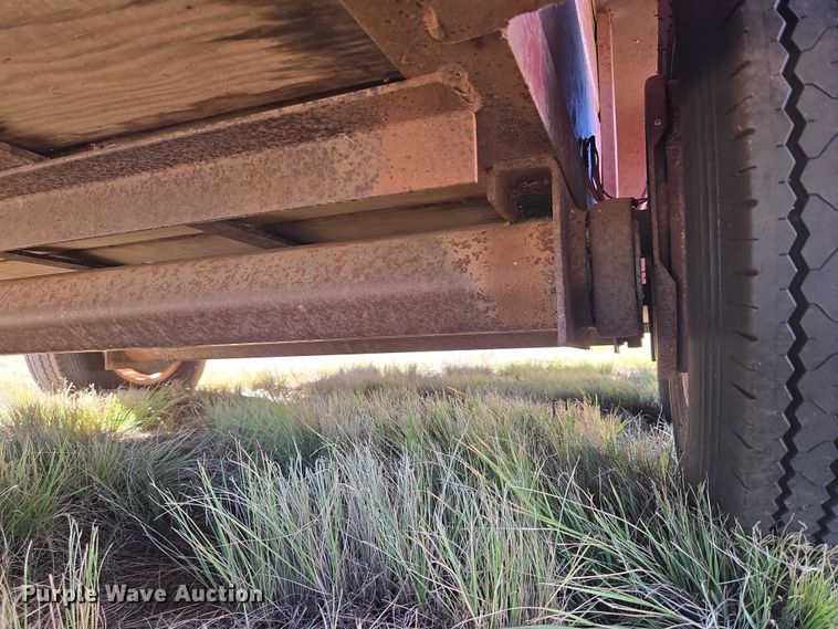 image for item ET5233 1996 W-W Trailer Manufacturers livestock trailer