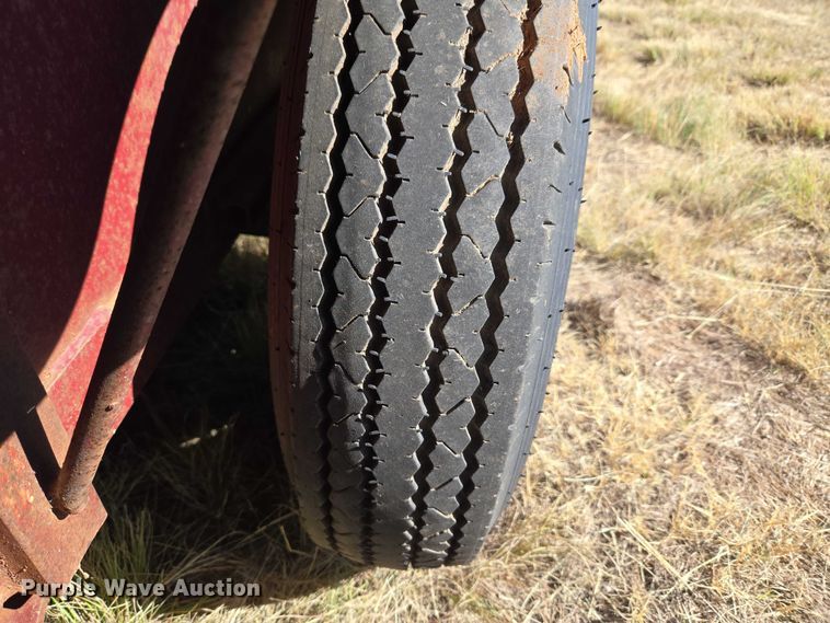 image for item ET5233 1996 W-W Trailer Manufacturers livestock trailer