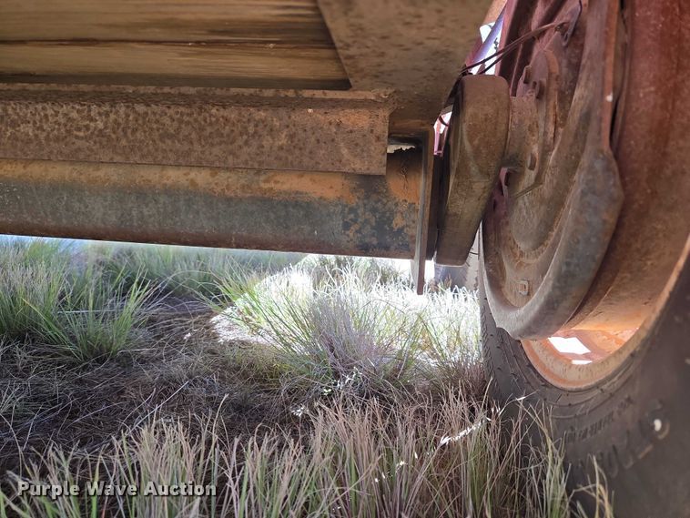 image for item ET5233 1996 W-W Trailer Manufacturers livestock trailer