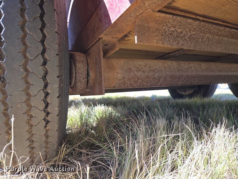 image for item ET5233 1996 W-W Trailer Manufacturers livestock trailer